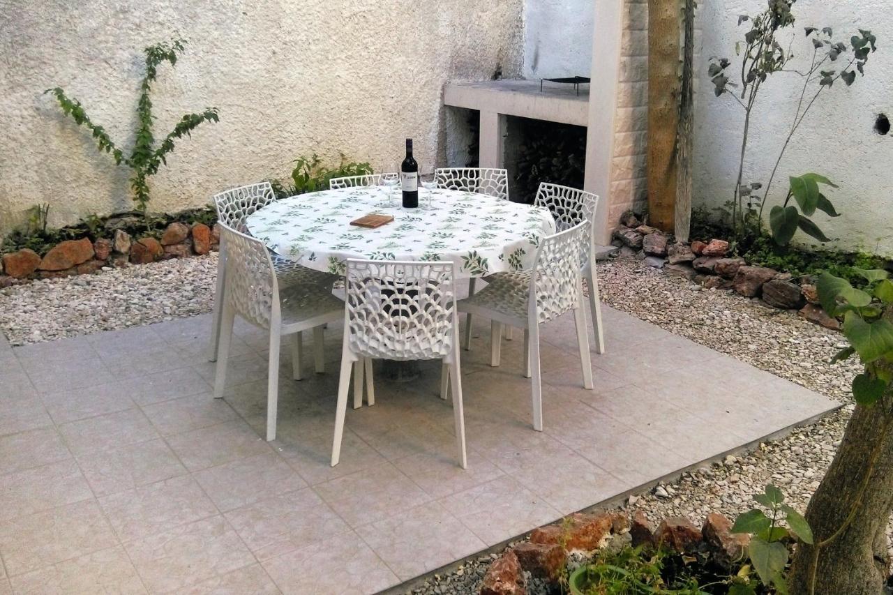 Apartments With A Parking Space Bol, Brac - 4658 외부 사진